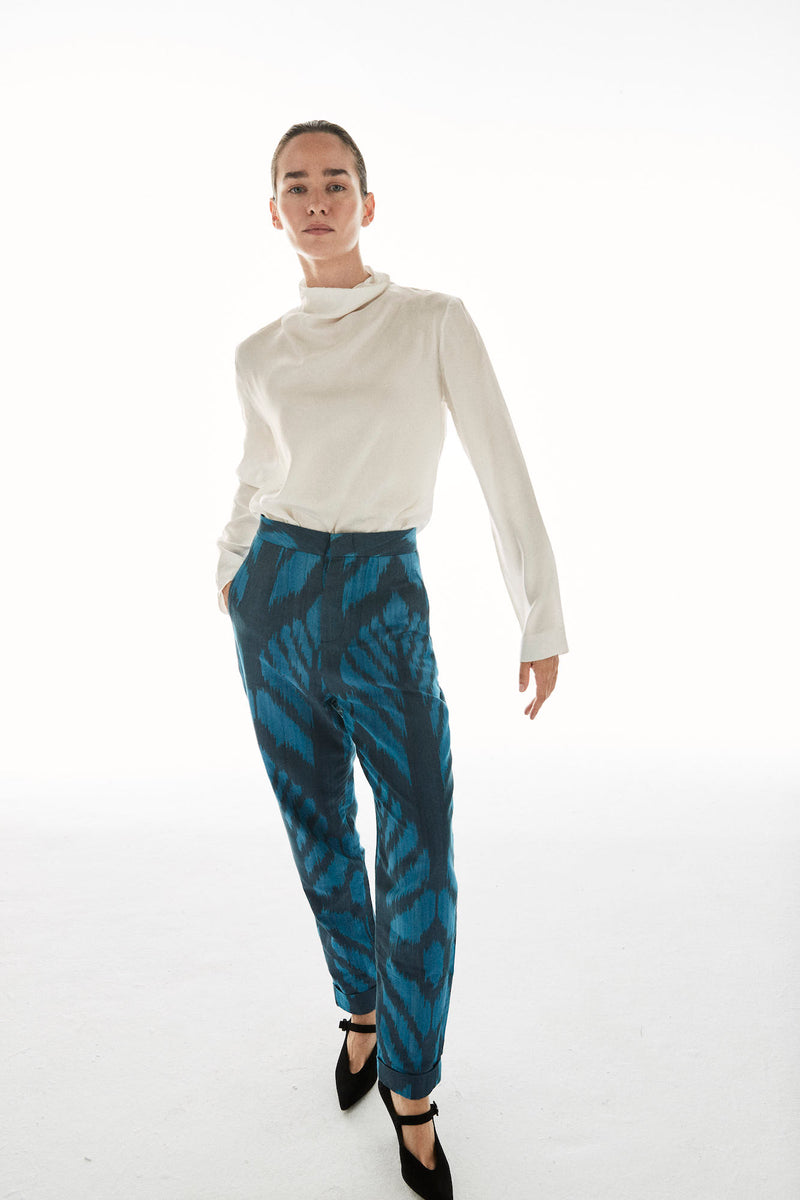 Trousers 16