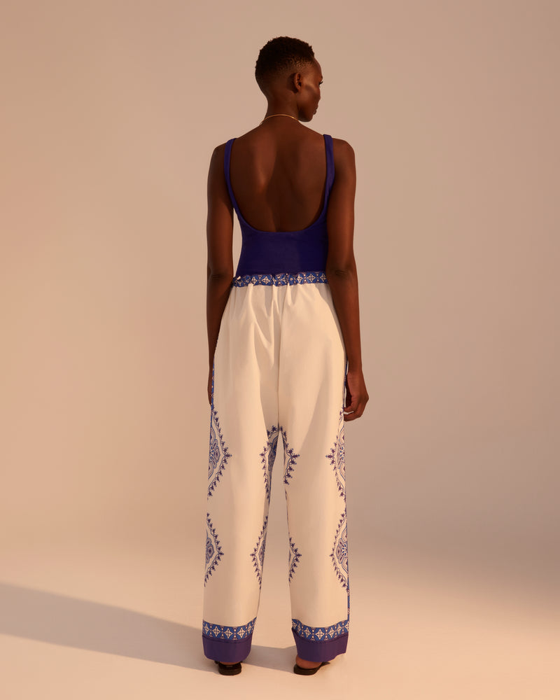 PANTALONES 46 